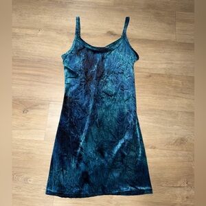 Sleeveless Velvet camisole in Teal Blue